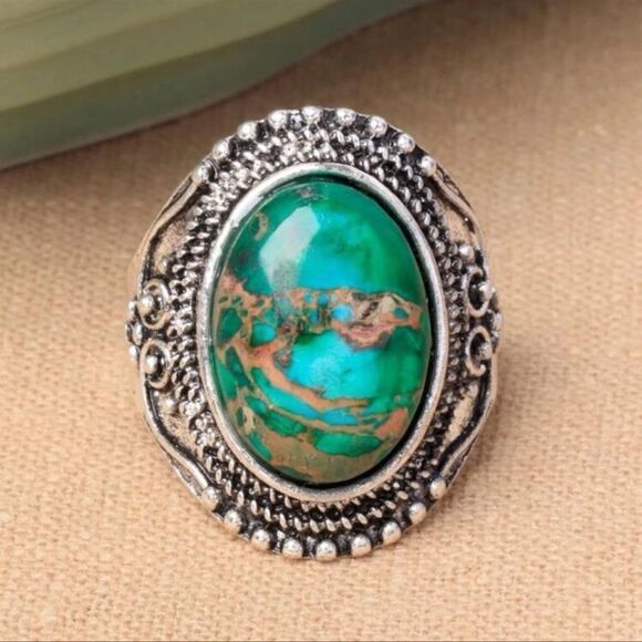 NEW Green Turquoise Silver Tone Ring - Picture 1 of 3